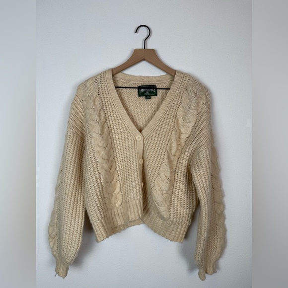 American Eagle Vintage Style Cable Knit Chunky Cardigan Cream Large - Picture 1 of 10